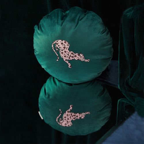 Cool-Toned Round Panther Cushion Covers