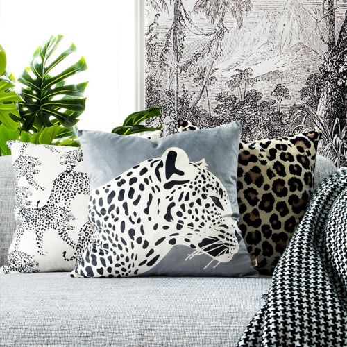 Leopard Printed Velvet Pillow Case