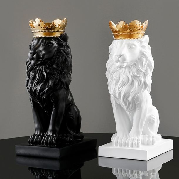 King of the Jungle Statue