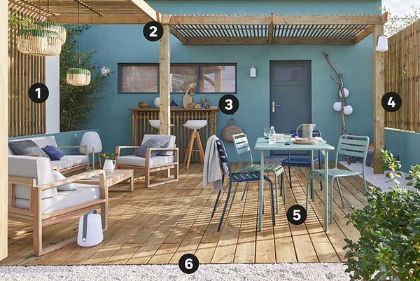 The Strong Points Of The Ikigai Courtyard Using Wood for Decor