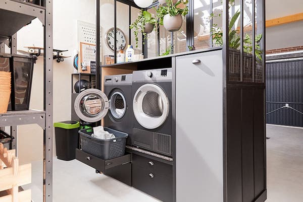 A compact and practical laundry room