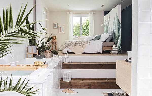 A bedroom on the platform