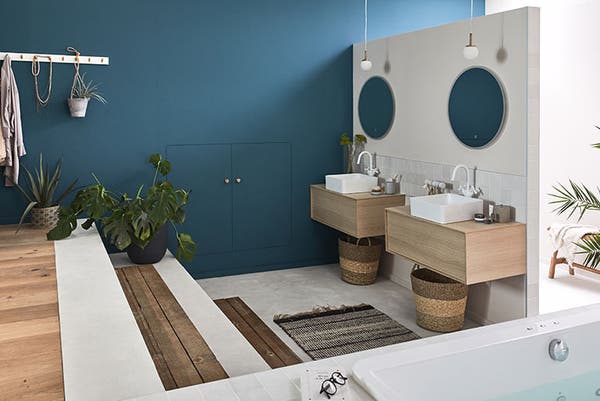 Sinks, comfort and space